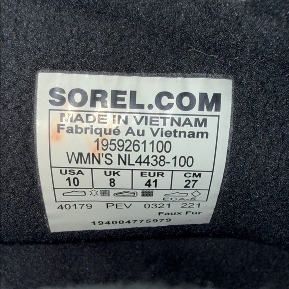 Sorel White & Black Quilted Boots - Size 10